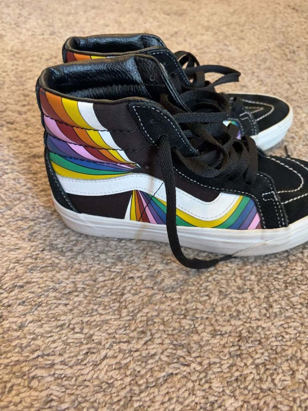 Vans Sk8-Hi Rainbow High Top Sneakers Black Size 6.0 Women / 4.5 Men